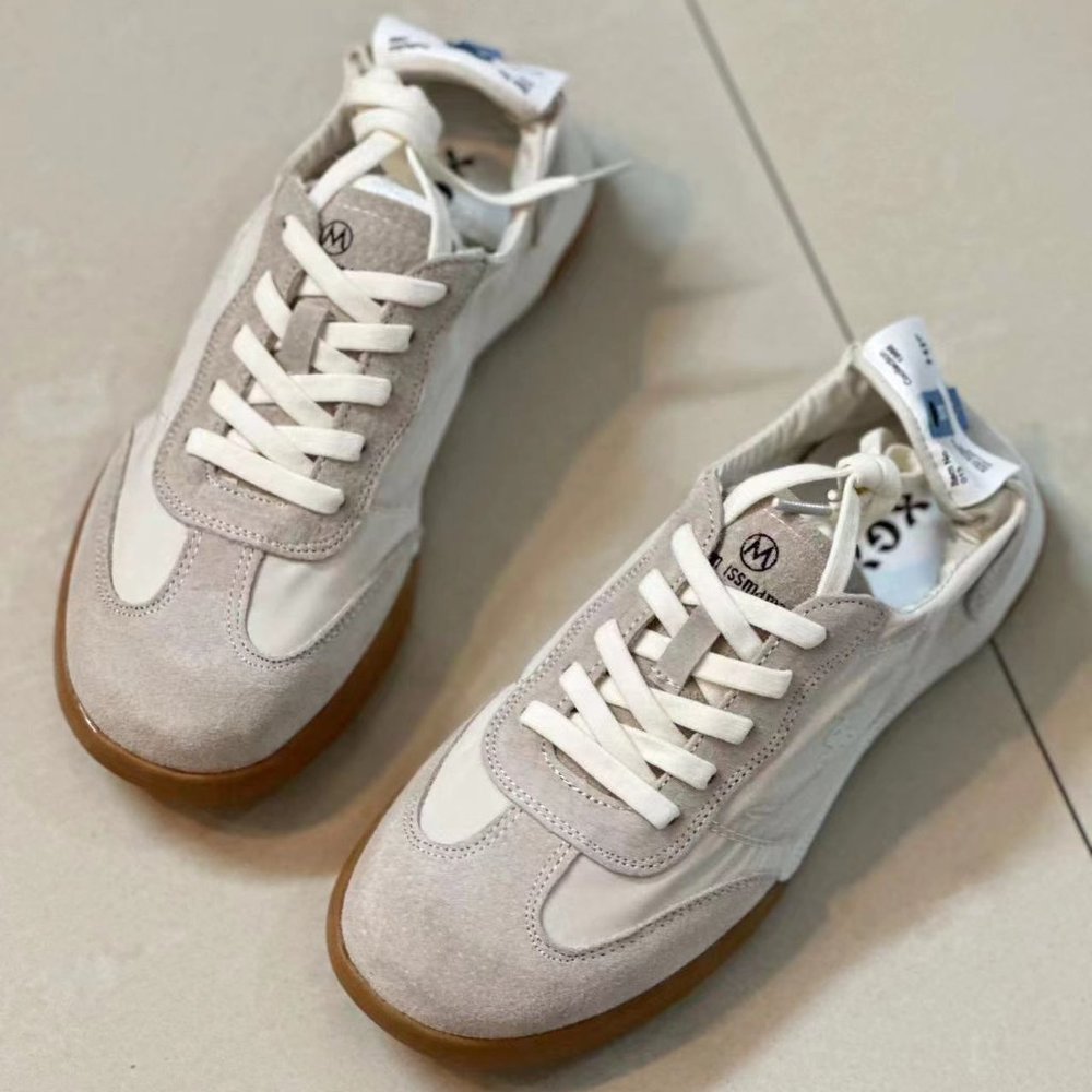 Moral training shoes